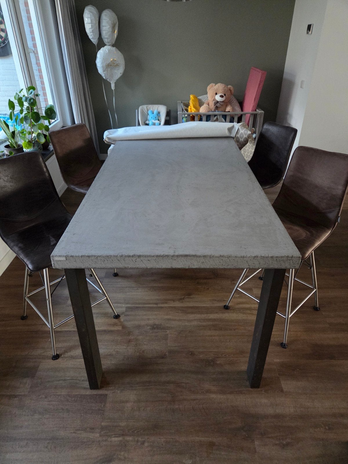 Xooon bartafel + 4 barstoelen, Ophalen, Draaibaar, 90 cm of meer, 4 krukken