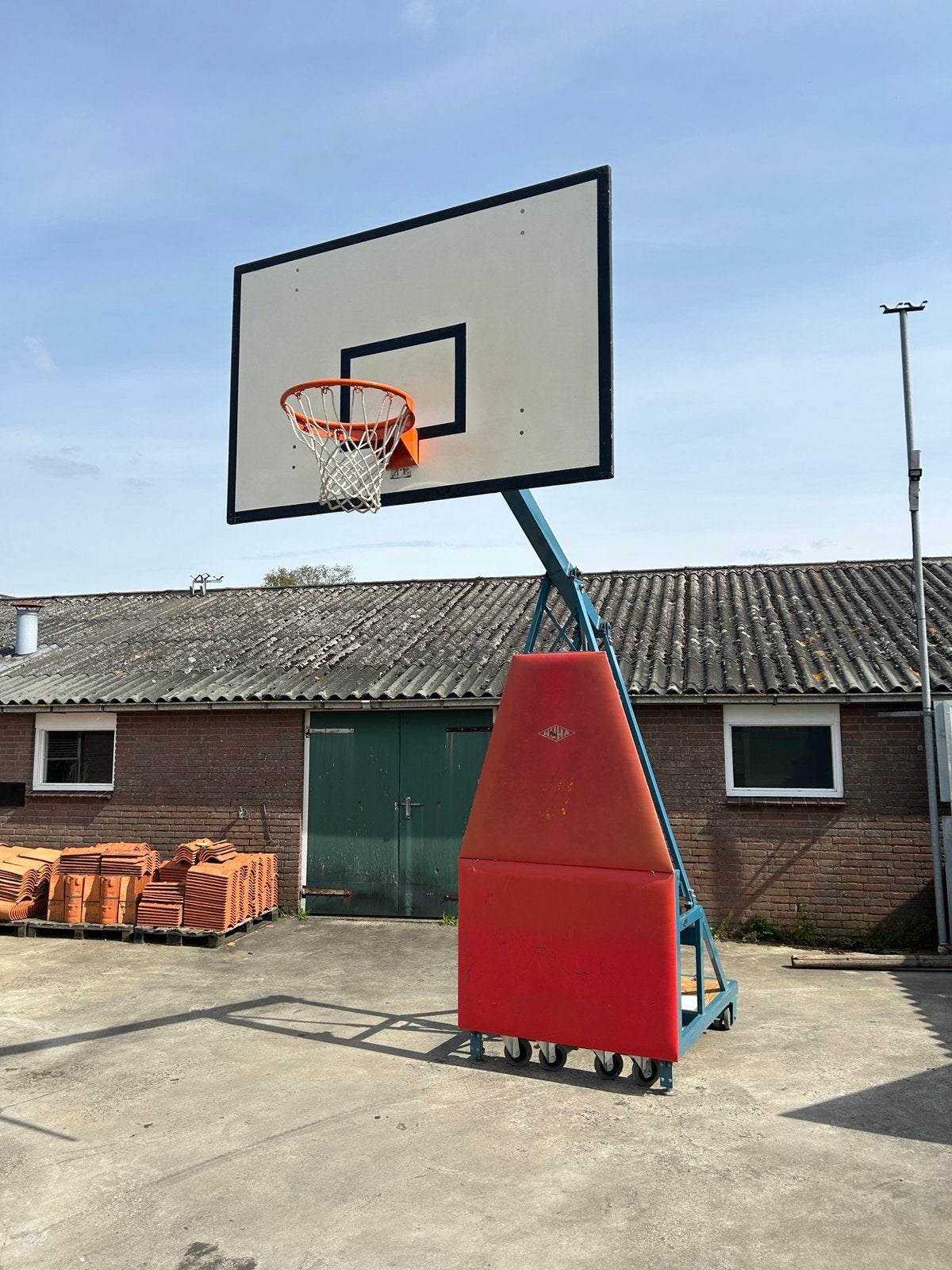 Professionele baskets. Verrijdbaar, set van 2!, Sport en Fitness, Basketbal, Ophalen, Zo goed als nieuw, Ring, Bord of Paal