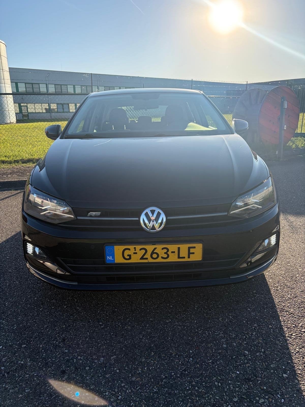Volkswagen Polo 1.0 TSI 95pk 2019 Zwart, Voorwielaandrijving, Emergency brake assist, 95 pk, 1055 kg