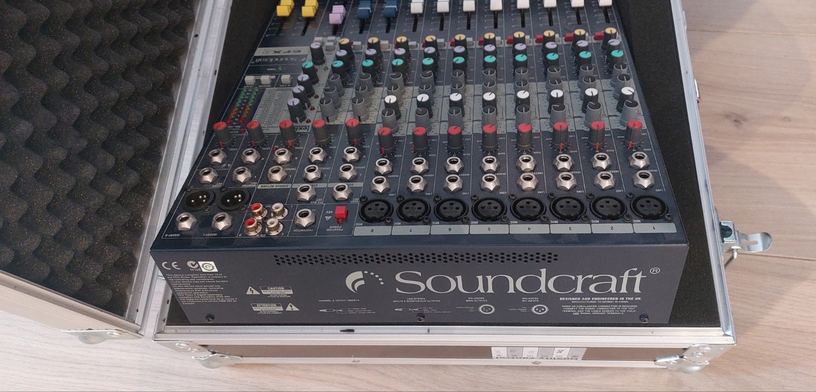 Soundcraft EFX8 Mengpaneel met Thon Flightcase, Ophalen, Gebruikt, 10 tot 20 kanalen, Microfooningang