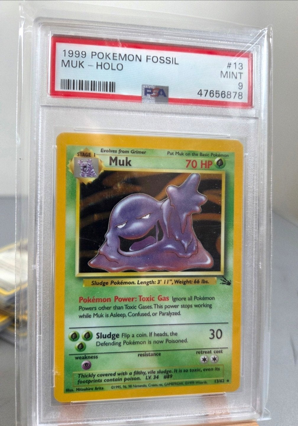 1999 Pokémon Fossil Muk Holo PSA 9 Mint #13, Ophalen of Verzenden, Zo goed als nieuw, Losse kaart, Foil