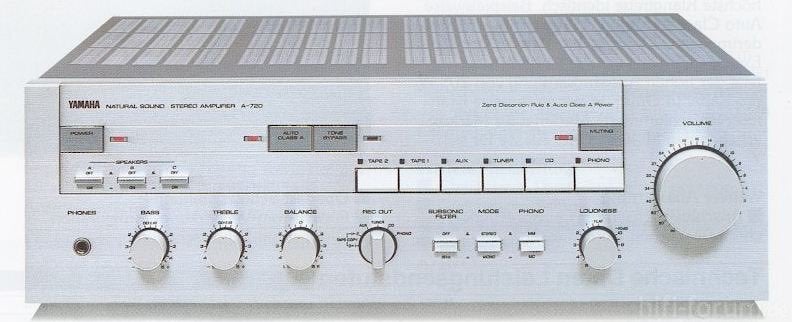 1985 vintage YAMAHA A-720 Silver met Phono MM/MC Top, Ophalen, Yamaha, Zo goed als nieuw, 120 watt of meer