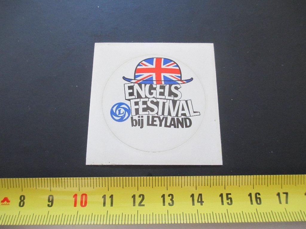 sticker Engels Festivak bij LEYLAND, Ophalen, Zo goed als nieuw