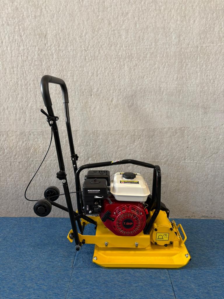 Nieuwe Nürnberg 65kg benzine trilplaat met rubber mat, Ophalen, Nieuw, Massakassa100@gmail.com, Nurnberg