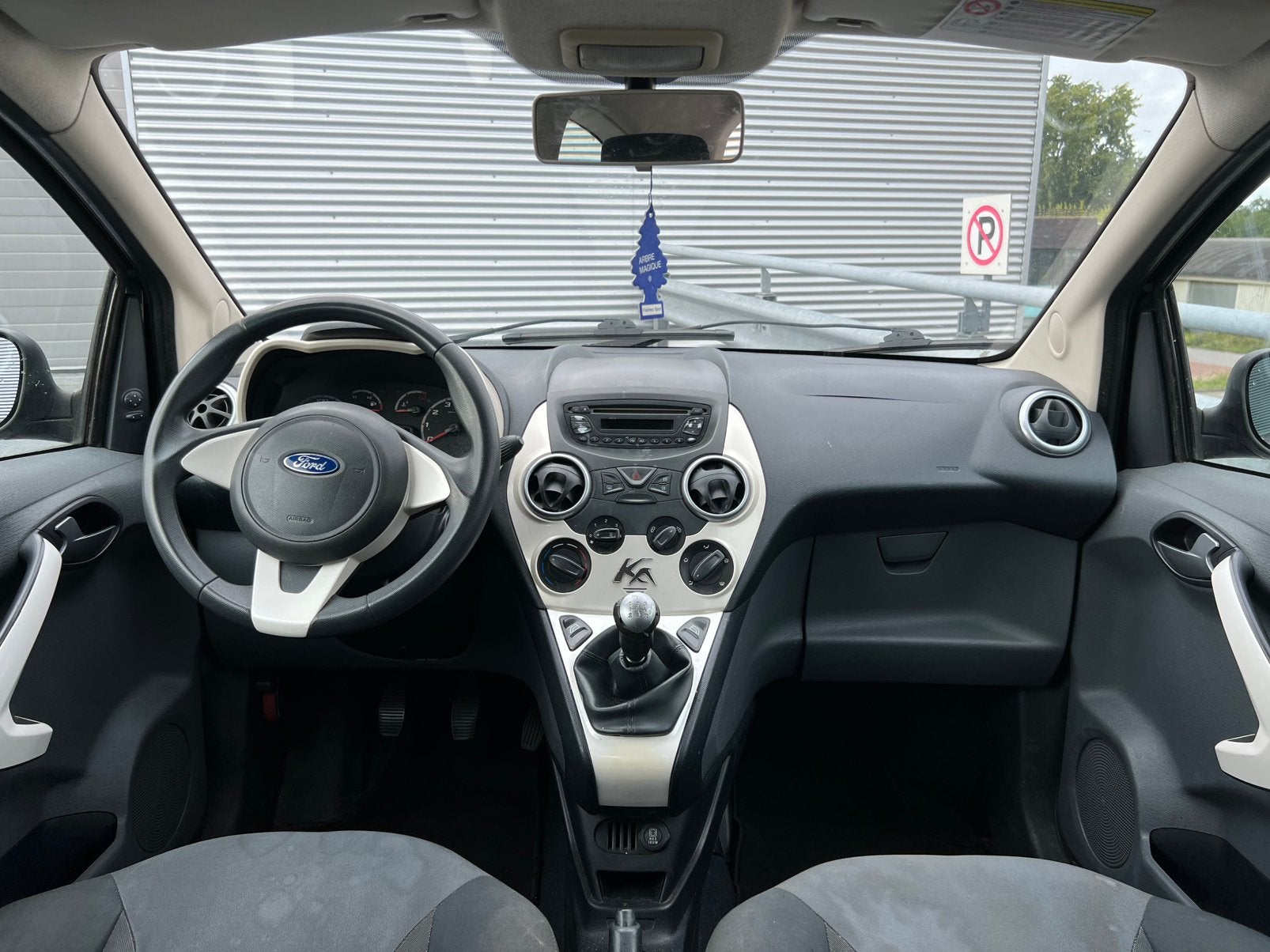 Foto 11 van Inruilkoopje Ford Ka 1.2 51KW Benzine 2009 Zwart