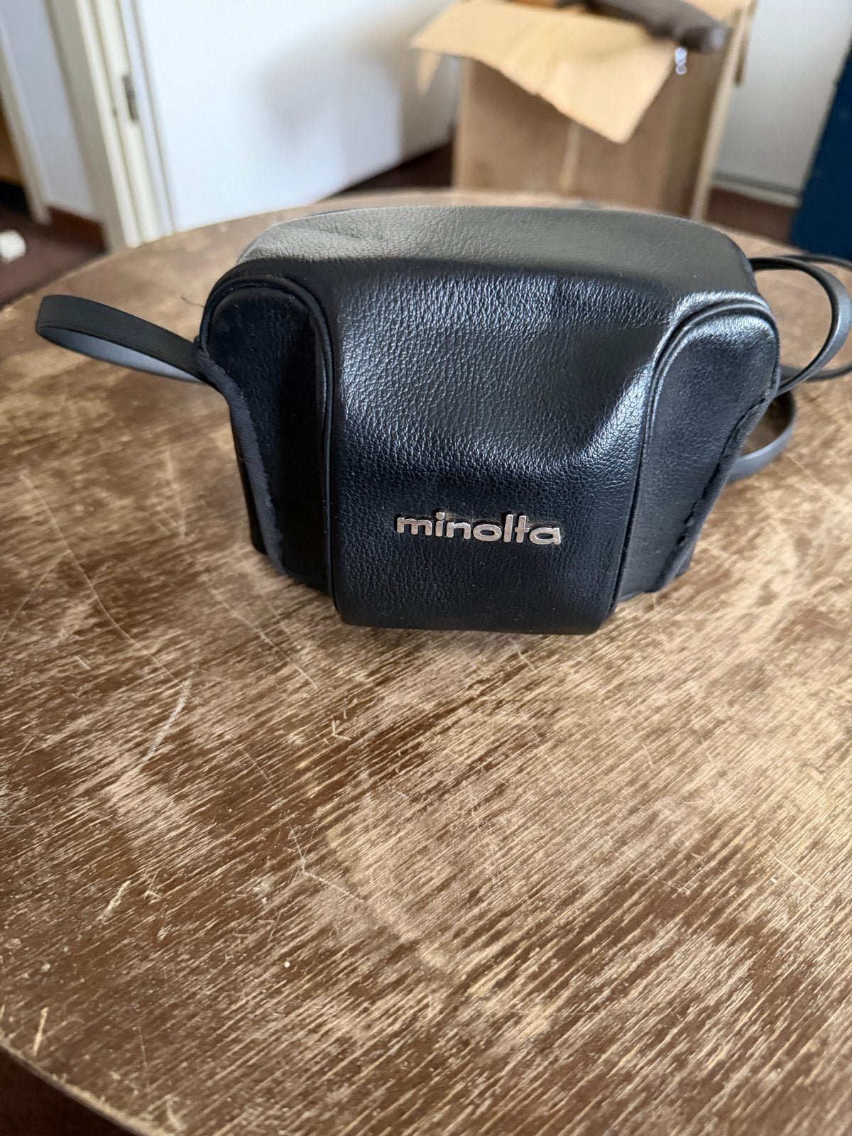 Vintage Minolta Compact Camera met Leren Hoes - Vintage, Ophalen of Verzenden, Gebruikt, Compact, Minolta