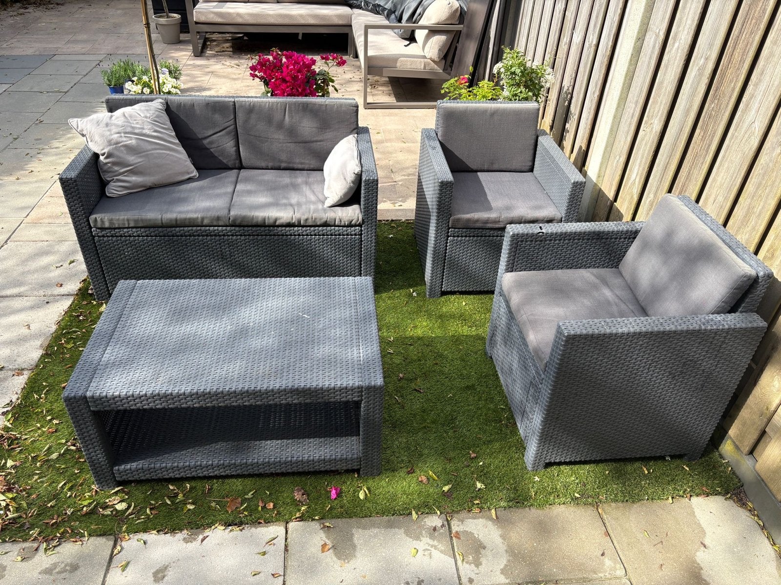 Loungeset met kussens, Ophalen, 4 zitplaatsen, Gebruikt, Loungeset