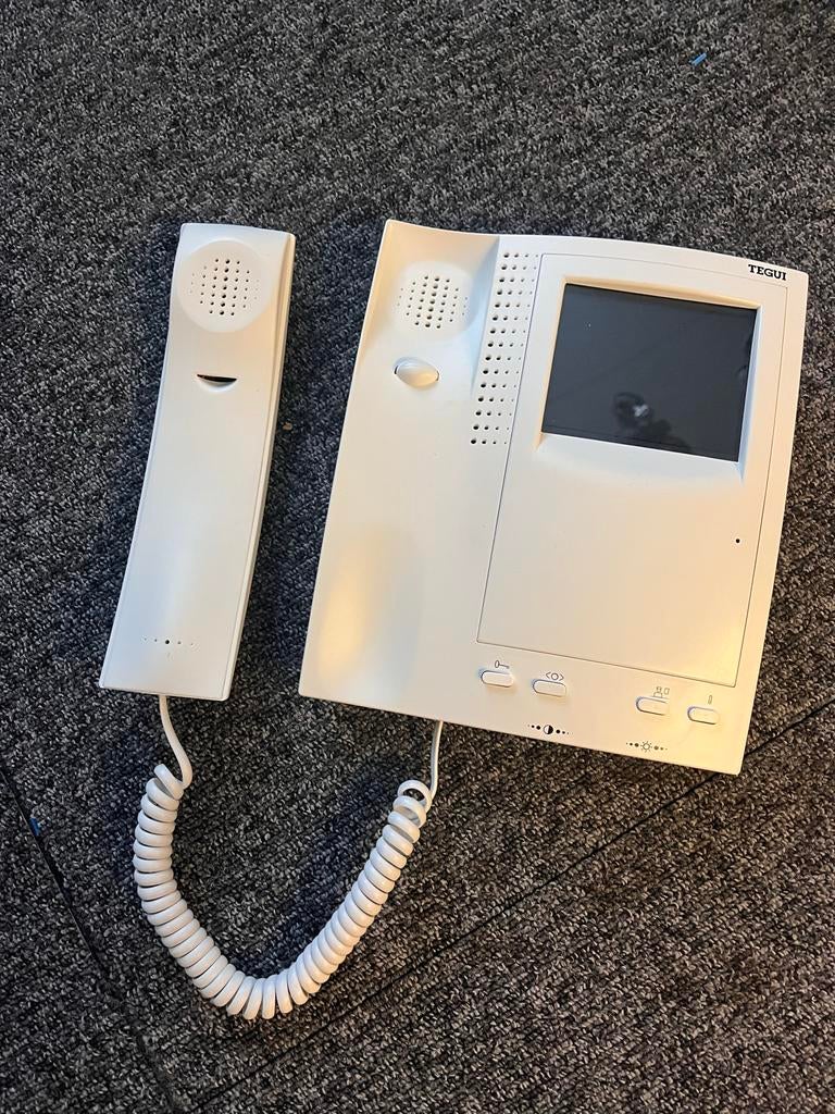 Tegui Video-intercom systeem met 2 binnenmonitoren, Ophalen of Verzenden, Gebruikt, Compleet systeem, Overige soorten