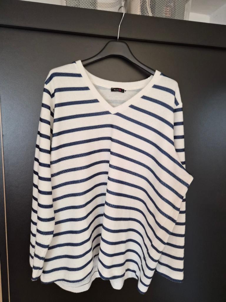 Volume X Dames Trui Maat XL - Wit met Blauwe Strepen, Volume X, Wit, Maat 46/48 (XL) of groter, Ophalen of Verzenden