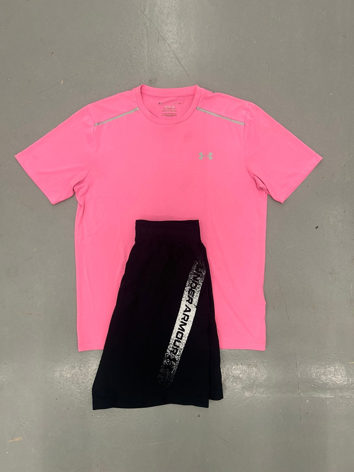 Under Armour zomer sets maat s, Zwart, Nieuw, Ophalen of Verzenden, Algemeen