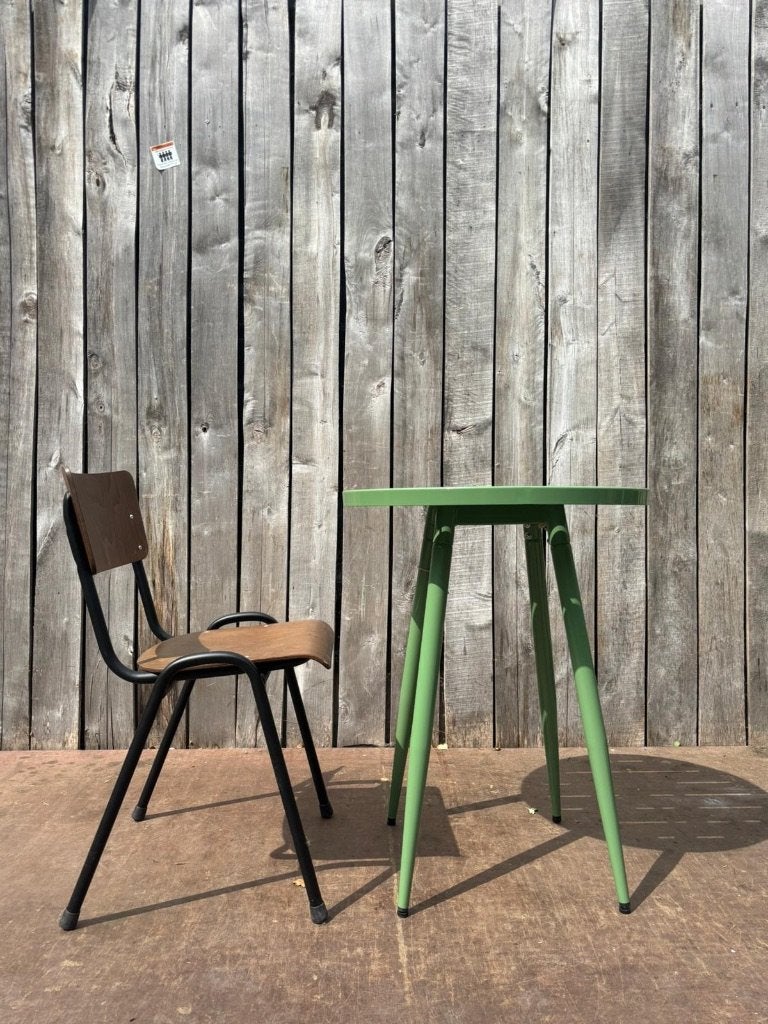 Barkruk , eilandkruk | 20 op voorraad (bijbestellen kan), 5 krukken of meer, Met voetsteun, 60 tot 90 cm, Nieuw