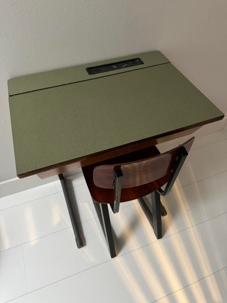 Schooltafeltje en -stoeltje, Kinderen en Baby's, Kinderkamer | Tafels en Stoelen, Ophalen, Tafel(s) en Stoel(en)