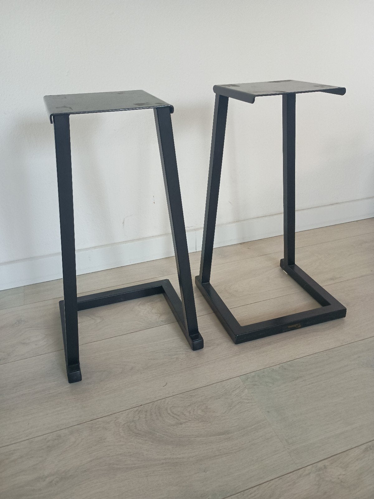 Luidspreker standaarden - 50 cm hoog, Audio, Tv en Foto, Gebruikt, Inclusief standaarden, Overige typen, Minder dan 60 watt