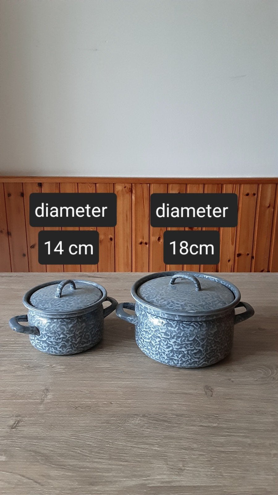 EMAILLE GRIJSGEWOLKTE PANNEN DIAMETER 14+16+18 EN 24CM, Ophalen of Verzenden