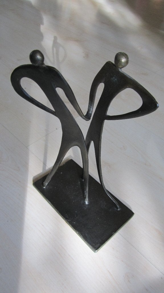 Beeld  Corry Ammerlaan  (Artihove) "Een stevige handdruk", Overige onderwerpen, Ophalen of Verzenden, Brons, 20 - 50 cm