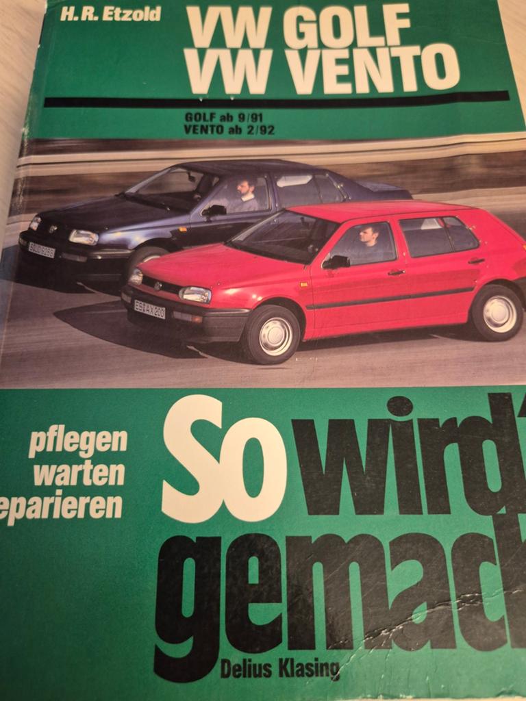 Dikke Volkswagen Golf 3 vraagbaak werkplaats handboek, Auto diversen, Ophalen of Verzenden
