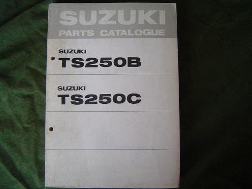 Suzuki TS250B TS250C 1977 motorcycle parts catalogue TS 250, Motoren, Ophalen of Verzenden, Suzuki