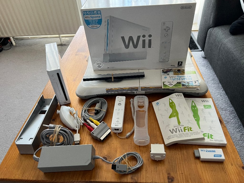 Nintendo Wii fit pakket, Spelcomputers en Games, Ophalen, Zo goed als nieuw, Met 1 controller, Met games