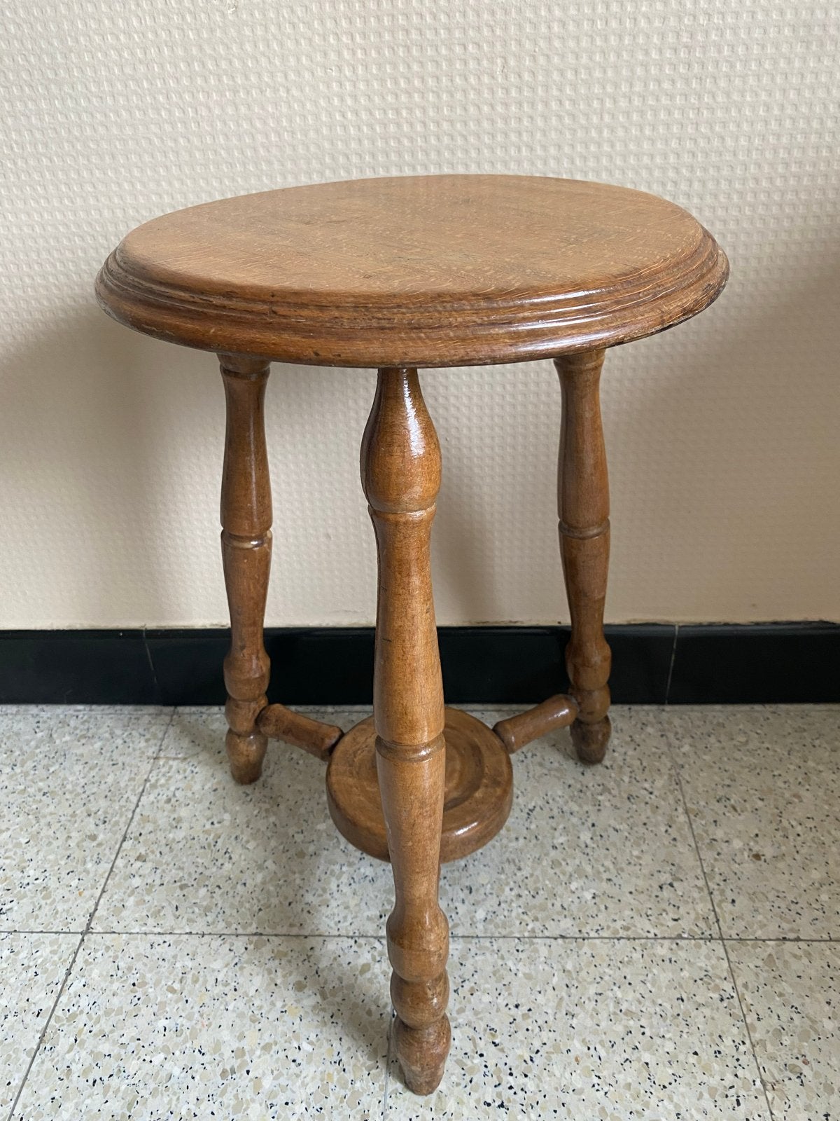 Vintage houten krukje / bijzettafel, Antiek en Kunst, Ophalen of Verzenden