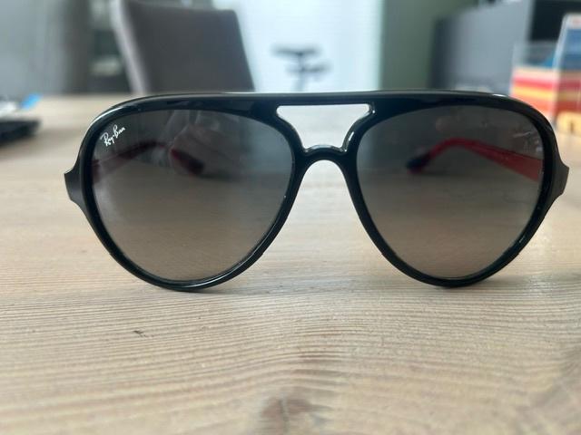 Ray-Ban zonnebril (editie Ferrari), Zonnebril, Zwart, Ophalen of Verzenden, Zo goed als nieuw