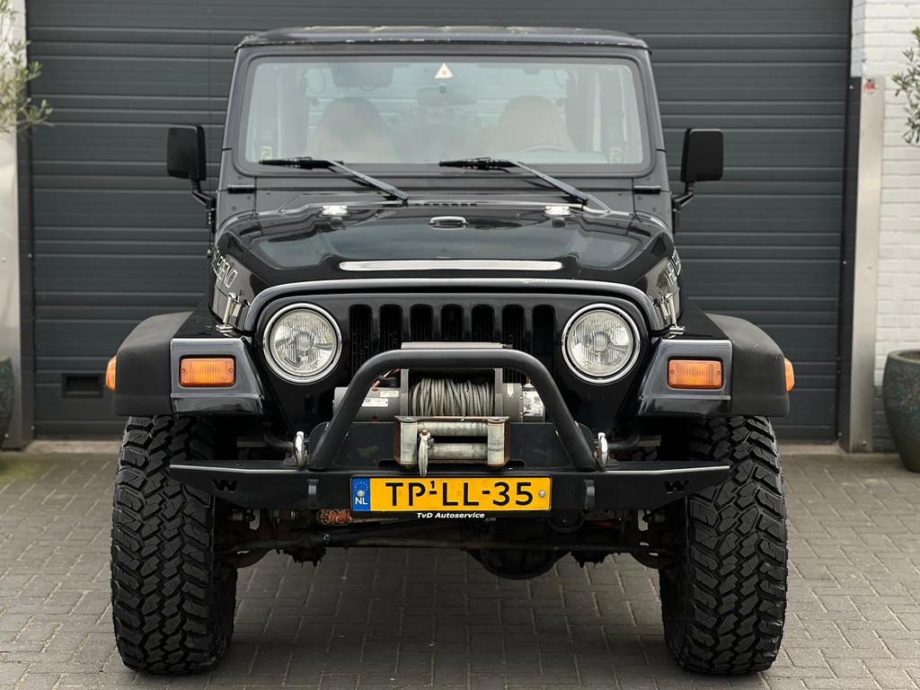 Jeep Wrangler 4.0i Hardtop 4x4 | 89DZ KM | NAP | 2e Eign. |, Auto's, Euro 2, 450 kg, Gebruikt, Beige