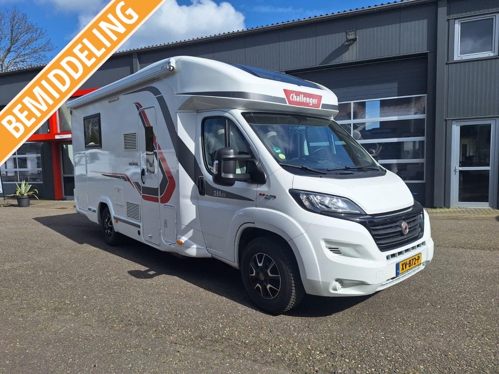 Challenger 288 EB, Caravans en Kamperen, Automaat, Ringverwarming, Fiat, 6 tot 7 meter