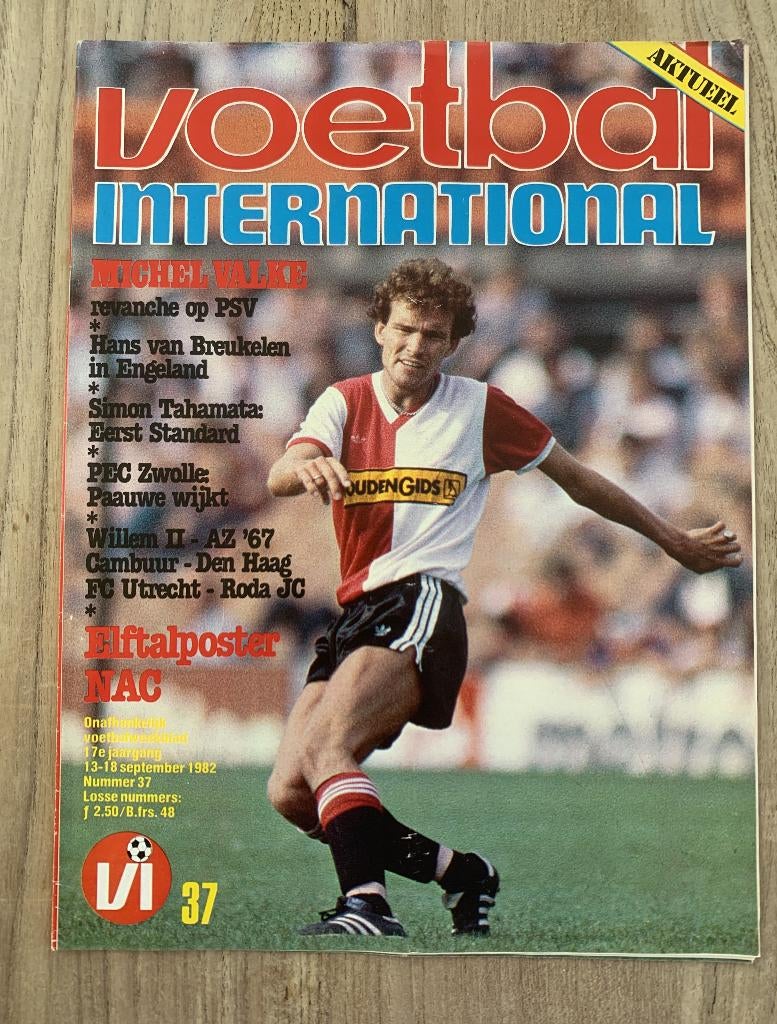 Voetbal International VI Div. tijdschriften uit 1982 / €1,50, Ophalen of Verzenden, Zo goed als nieuw, Feyenoord, Boek of Tijdschrift