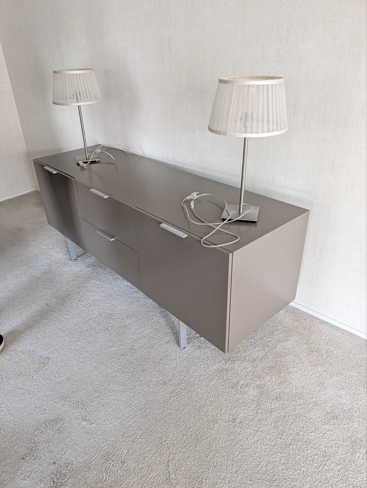 Dressoir modern licht grijs met lades en planken, Ophalen, Gebruikt, 150 tot 200 cm, Met lade(s)