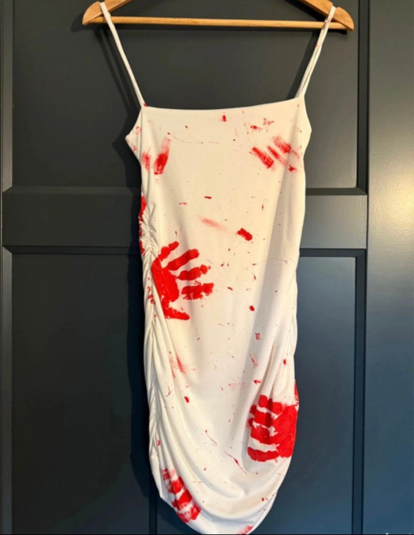 Wit jurkje met rode (bloed) handafdrukken maat m, Maat 38/40 (M), Ophalen of Verzenden, Zo goed als nieuw, Halloween