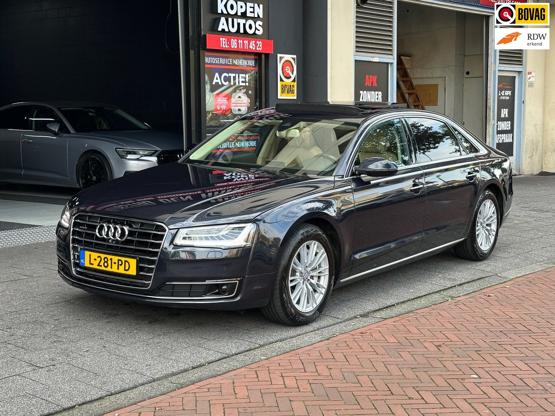 Audi A8 3.0 TDI Quattro Lang Pro Line+ Panoramadak, Auto's, Euro 6, Blauw, Bedrijf, Diesel
