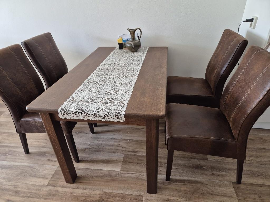 Eetkamertafel + stoelen, Ophalen, Gebruikt, Donkereiken, 4 tot 6 stoelen