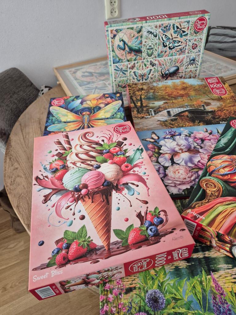 Puzzels, Ophalen, Zo goed als nieuw, Versiering
