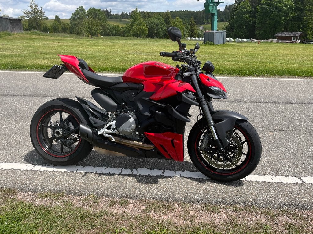 Ducati Streetfighter V2 Dealer onderhouden + vele accesoires, Motoren, 2 cilinders, Gebruikt, Particulier, Meer dan 35 kW