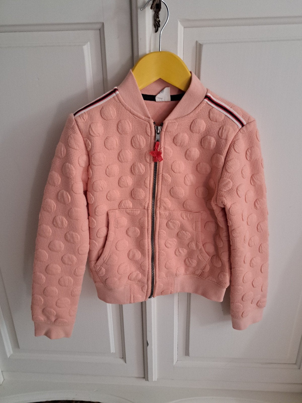 leuk vestje (Hema) 122/128, Kinderen en Baby's, Kinderkleding | Maat 122, Gebruikt, Meisje, Trui of Vest, Ophalen of Verzenden