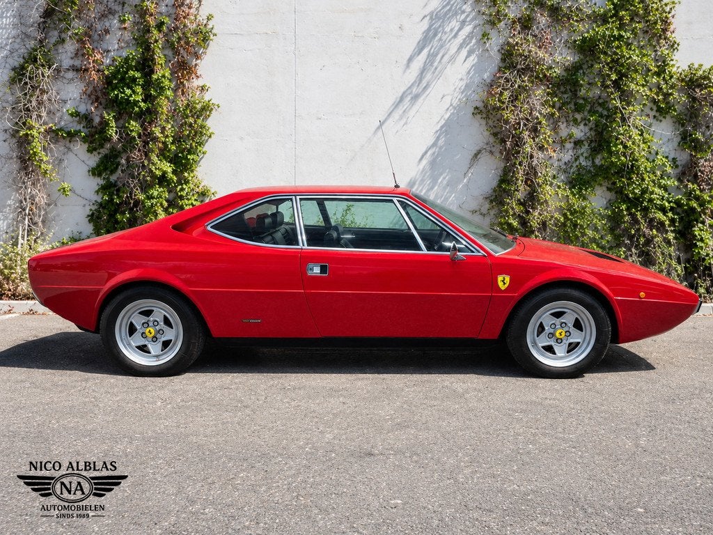 Ferrari Dino 208 GT4 2+2 Coupé, Auto's, Lichtmetalen velgen, Gebruikt, 4 stoelen, Bedrijf