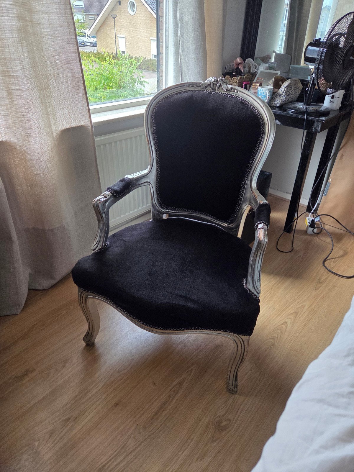 Elegante Barok Fauteuil - Zilver met Zwart Fluweel, Ophalen