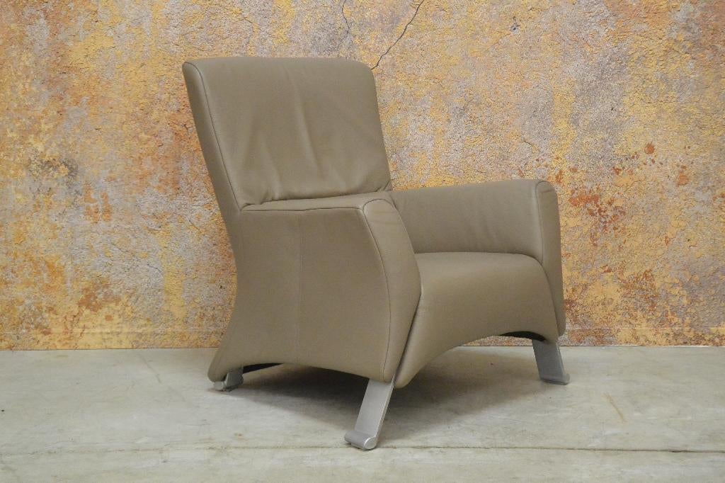 ZGANieuw! taupekleurige leren Rolf Benz 322 design fauteuil!, Gebruikt, 75 tot 100 cm, Rolf Benz, Leer