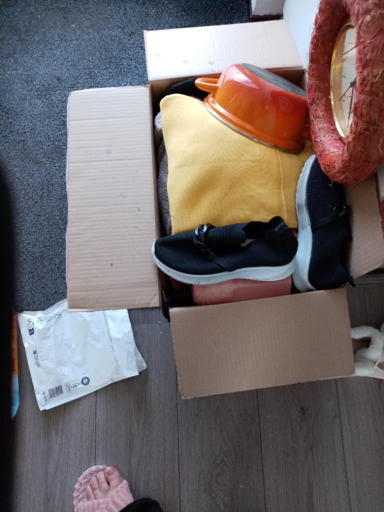 Doos met rommelmarkt spullen, Ophalen, Gebruikt