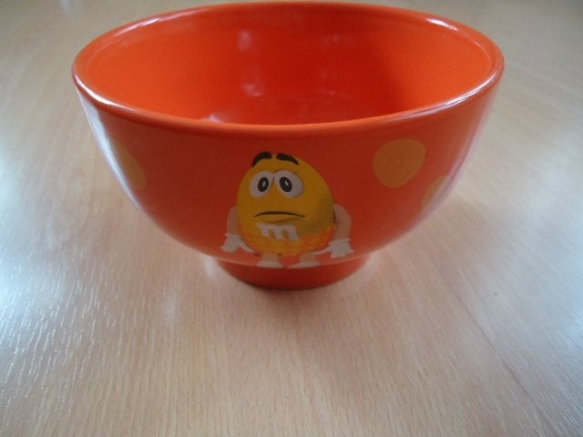 M&M kommetje, schaaltje. Oranje met Yellow en stippen, Ophalen of Verzenden, Zo goed als nieuw, Overige typen