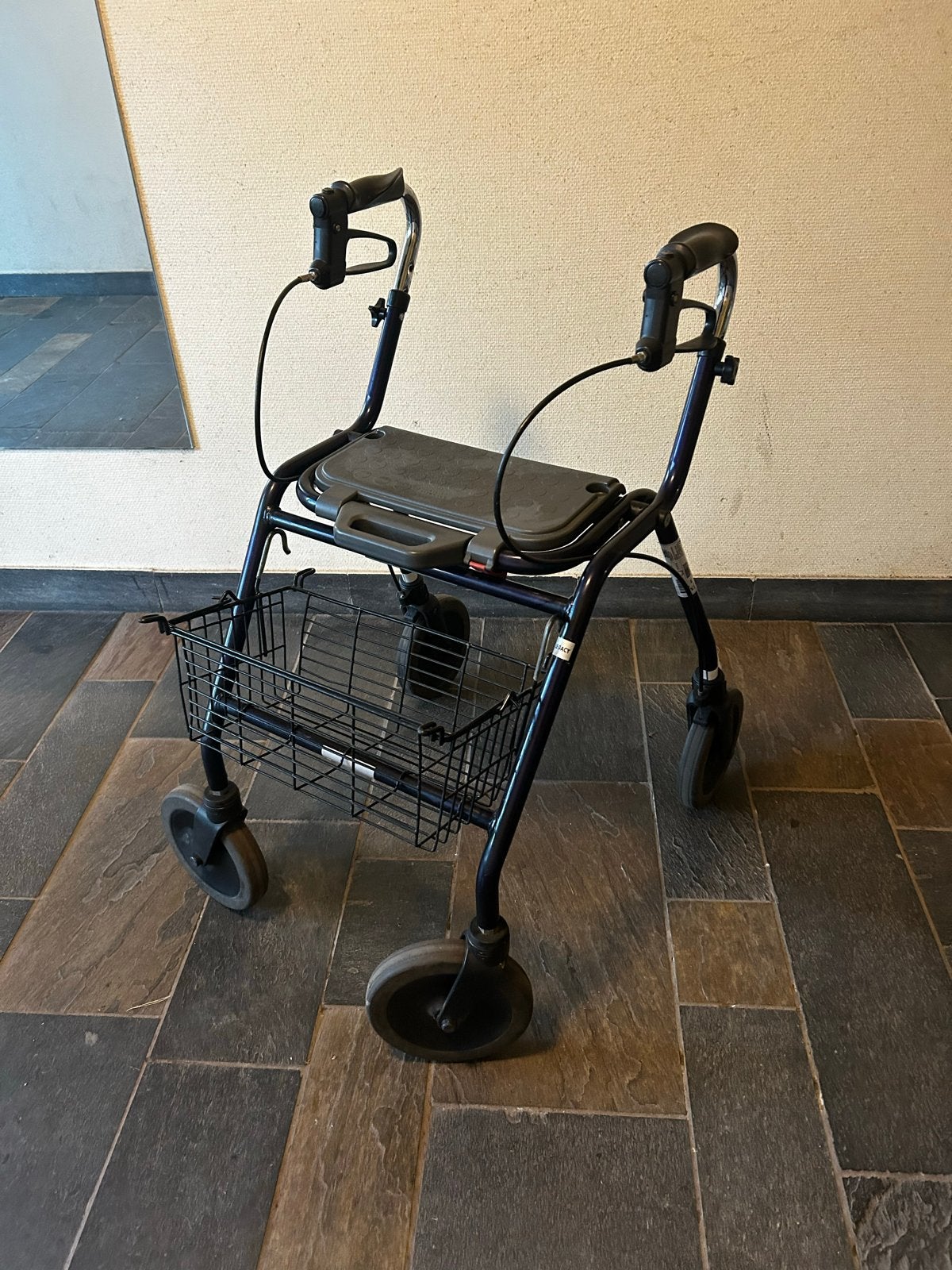 Rollator Dolomite Sweden, Diversen, Ophalen, Lichtgewicht, Gebruikt