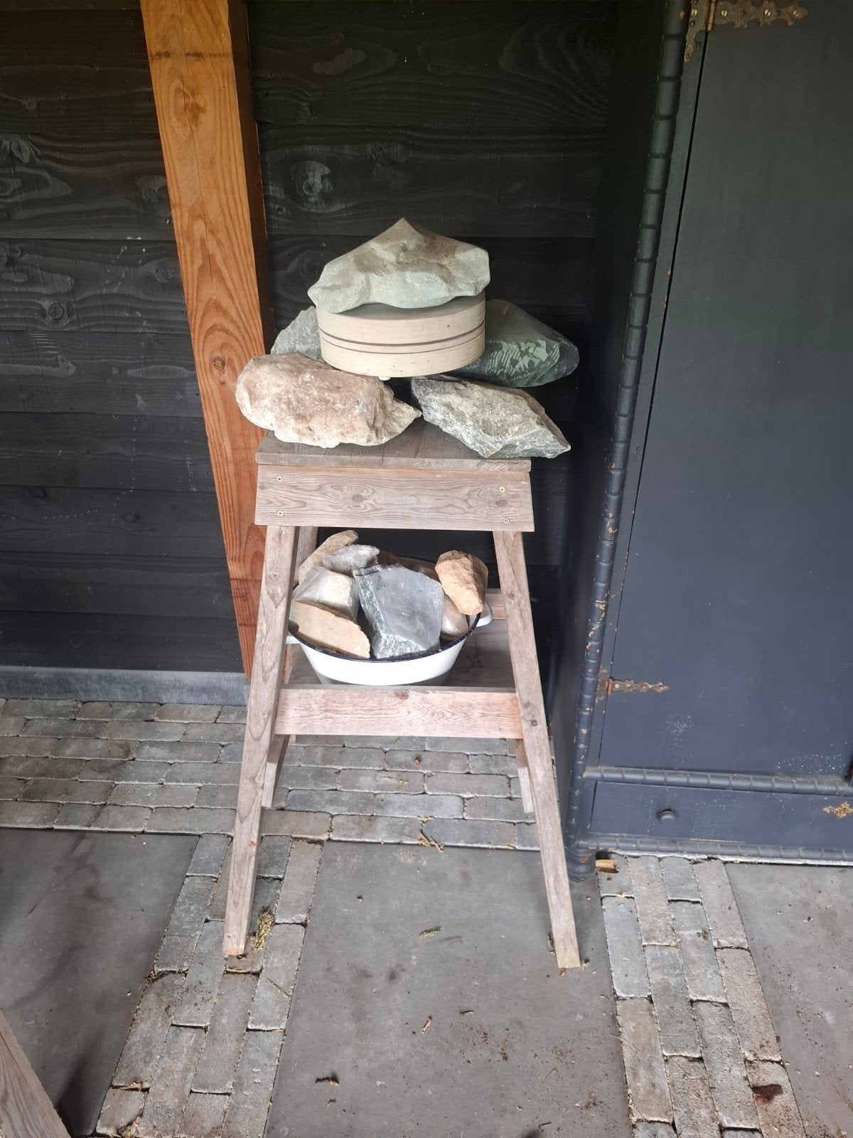 Werkbok met stenen voor beeldhouwen + draaiplateau, Ophalen, Gebruikt, Steen of Keramiek, Gereedschap of Toebehoren