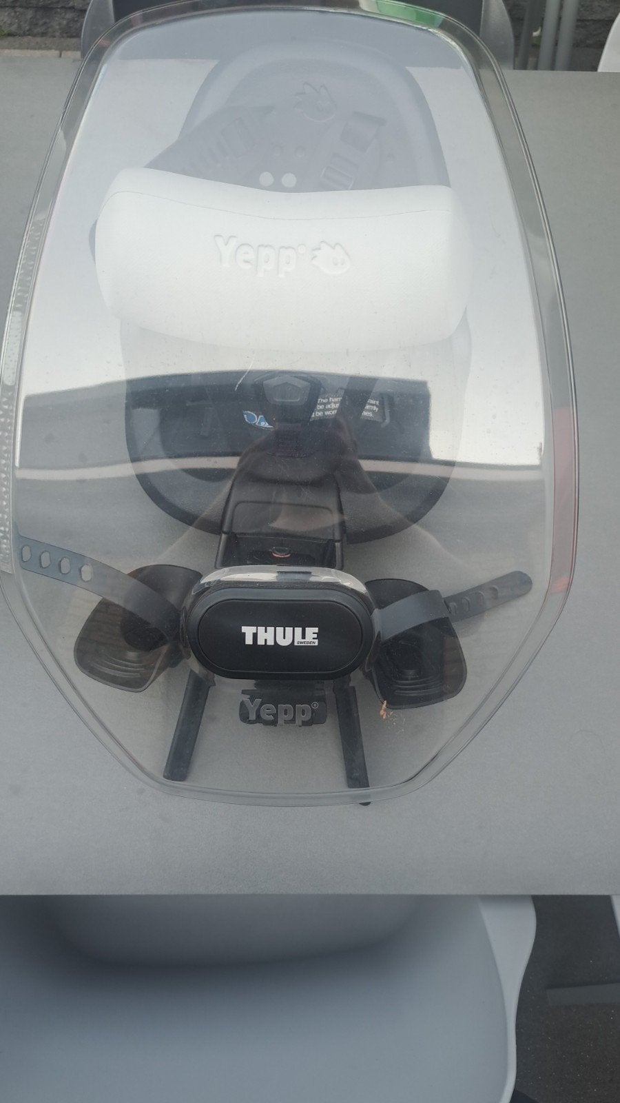 Thule Yepp Fiets Voorzitje met accessoires, Ophalen, Thule Yepp, Gebruikt, Voetsteuntjes