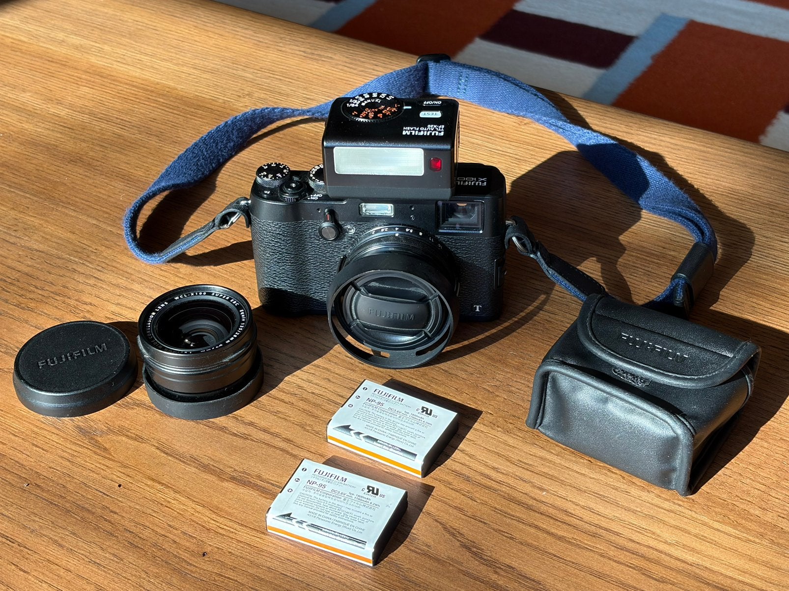Fujifilm x100t / wcl-x100 / ef-x20 / lh-x100, Ophalen, Zo goed als nieuw, Fujifilm, Bodydop
