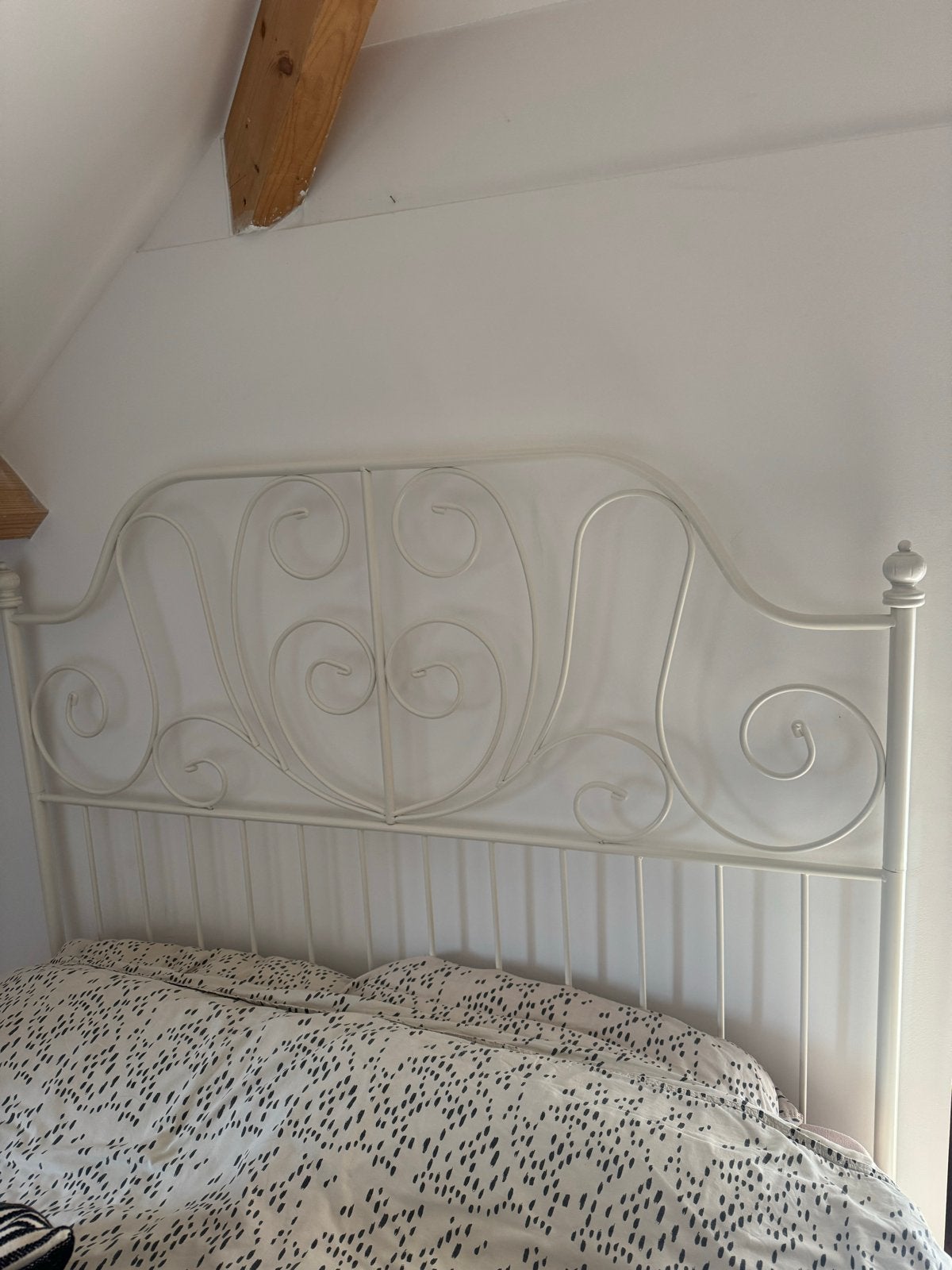 IKEA leirvik bed 140x200 inclusief matras, Ophalen, Gebruikt, Wit, Tweepersoons