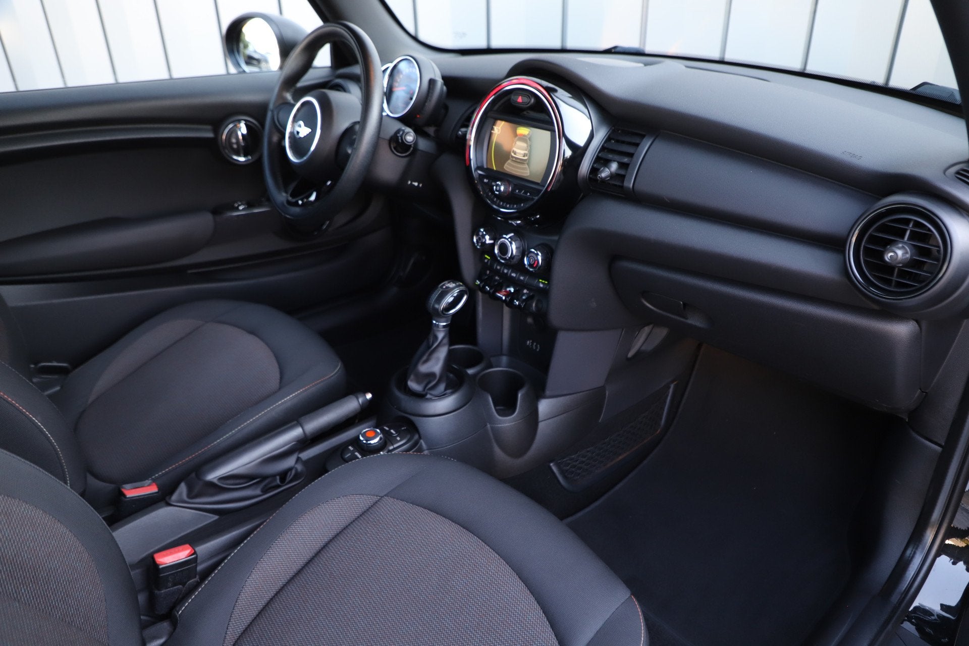 MINI Mini 1.2 One Chili Business | 102PK | Automaat | Stoelv, Auto's, Stof, Gebruikt, 4 stoelen, 1198 cc