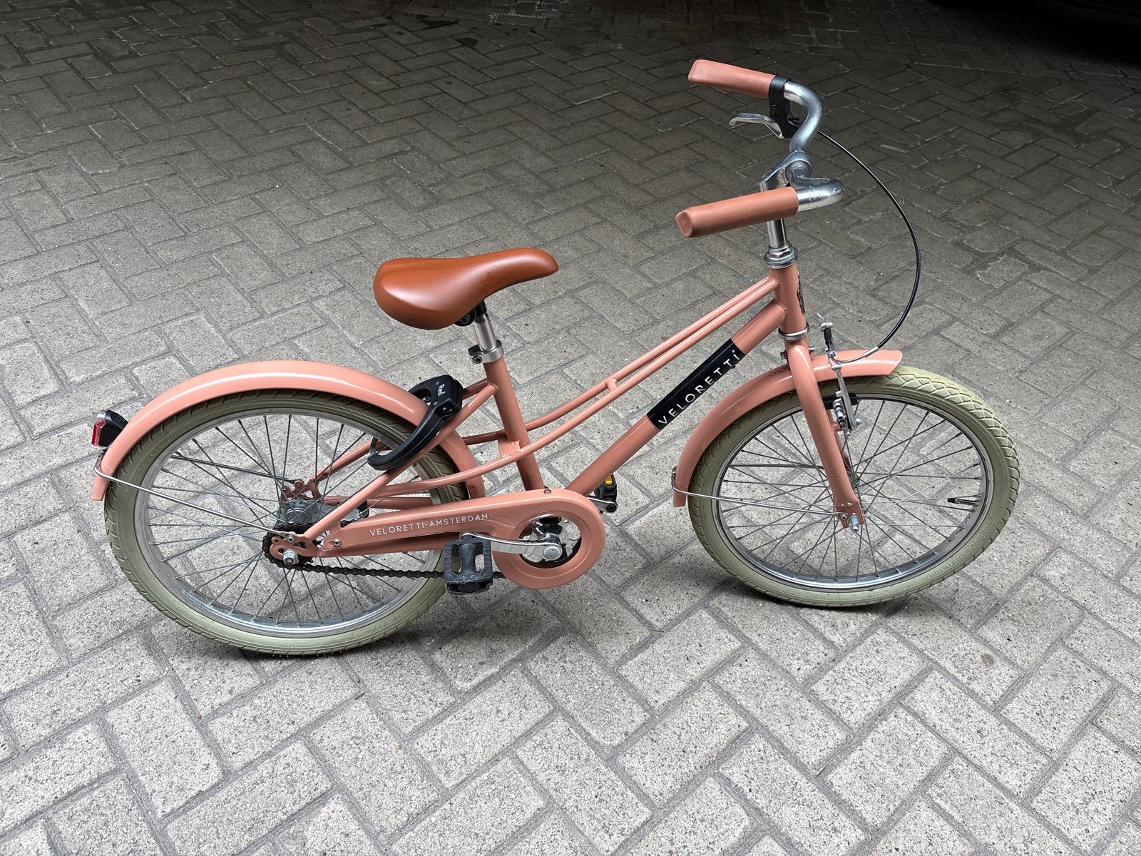 Veloretti Maxi Kinderfiets - Blazing Salmon - ZGAN, Ophalen, Zo goed als nieuw, Terugtraprem, 16 tot 20 inch