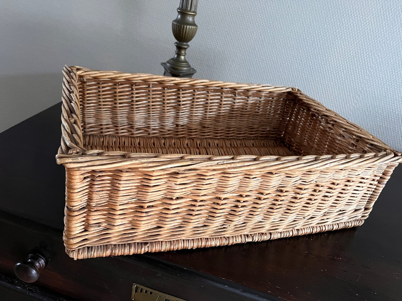 Rieten broodmand /Buffetmand Afm. 43x27x12cm, Ophalen, Gebruikt, Gevlochten, Mand