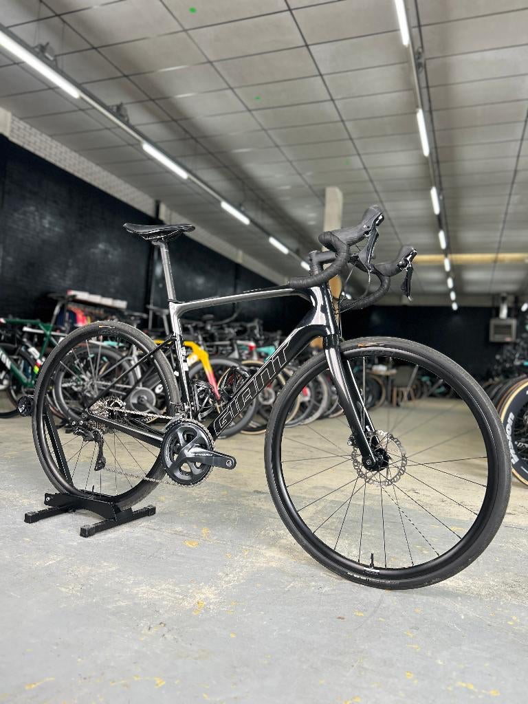 Giant Defy Advanced 2 Carbon Racefiets, Ophalen, Zo goed als nieuw, Overige typen