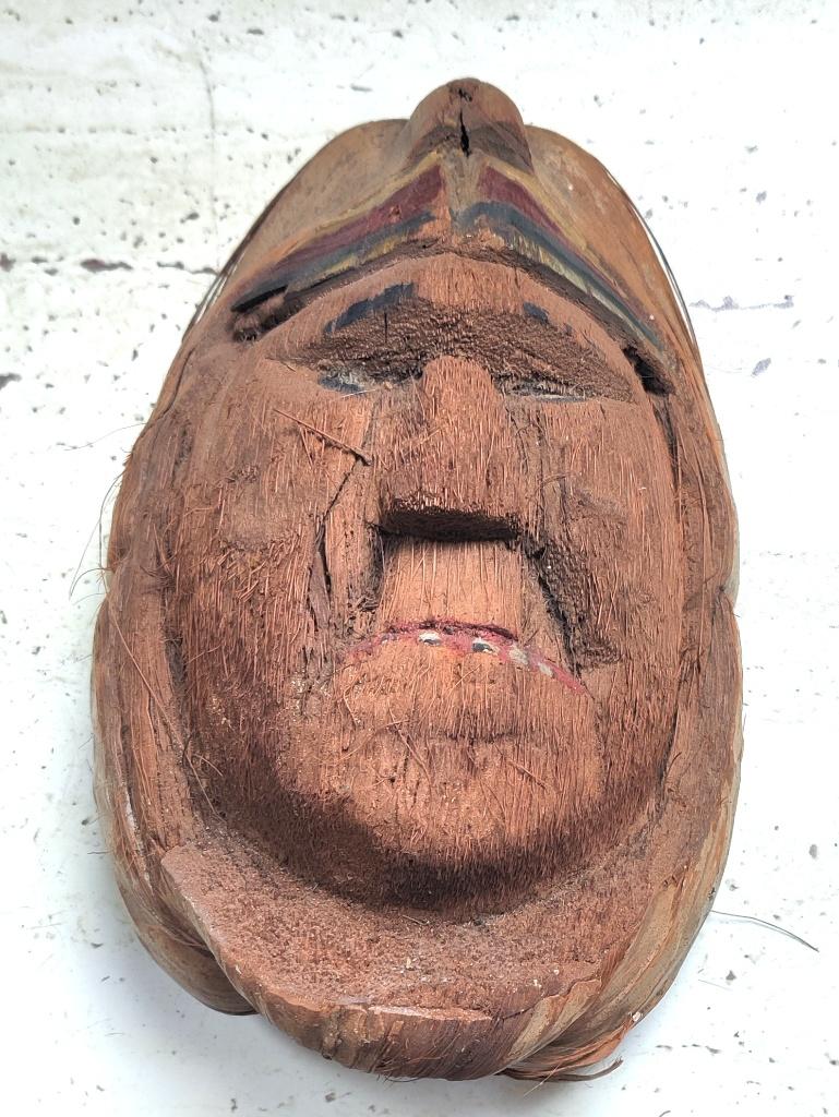 Masker gemaakt van een kokosnoot  Circa 1960, Ophalen of Verzenden