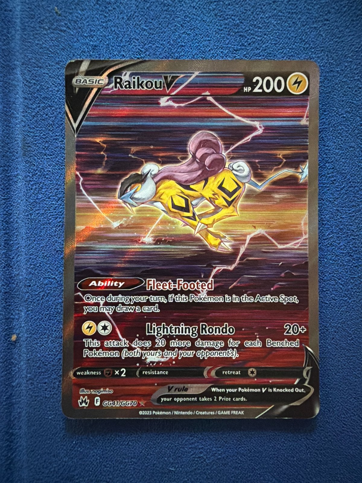 Pokémon Kaart Raikou V GG41/GG70 Crown Zenith, Ophalen of Verzenden, Zo goed als nieuw, Losse kaart, Foil